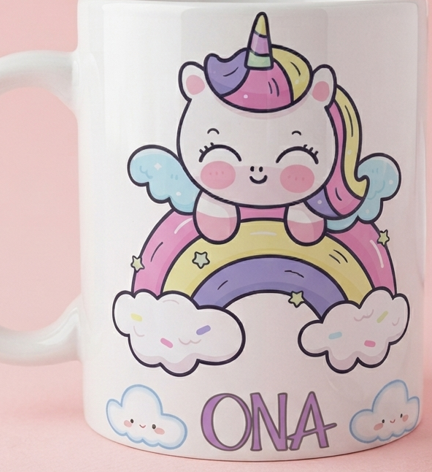 Detalle de impresión en taza personalizada de alta calidad